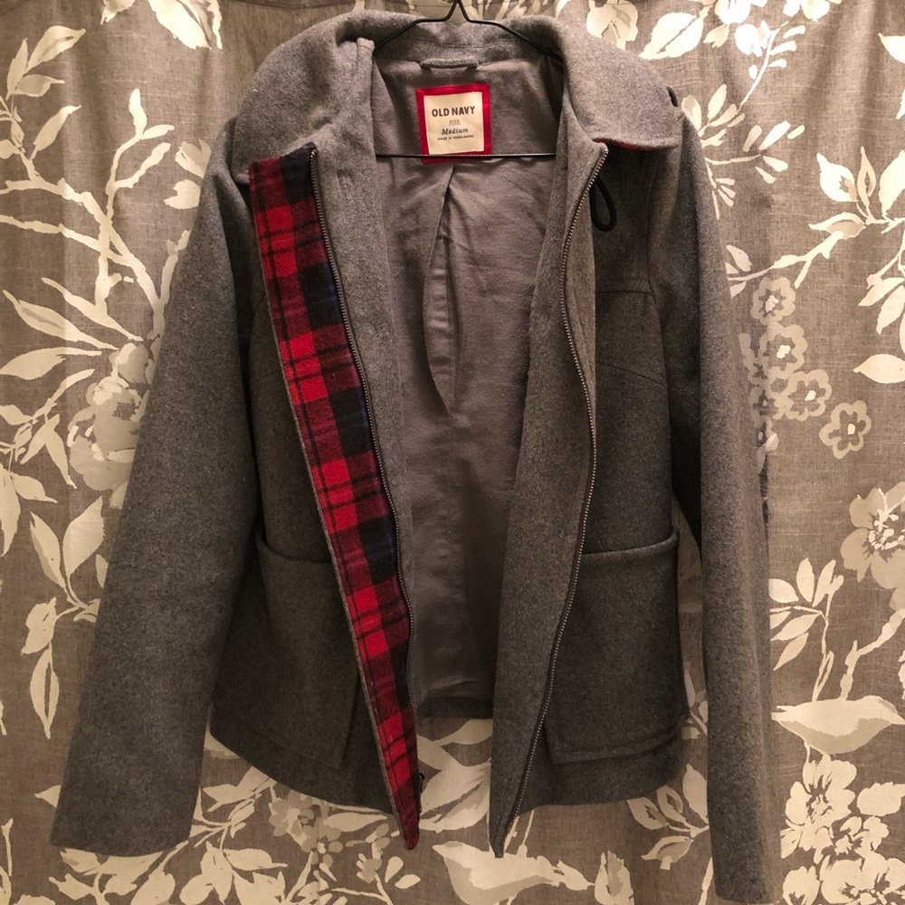 ‼️MUST GO‼️MAKE OFFER‼️Gray coat